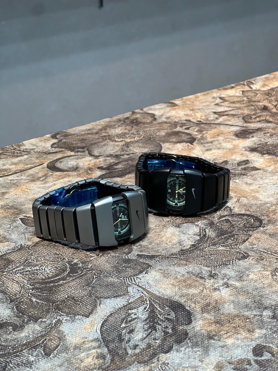 Nike TRIAX vintage watch BLACK